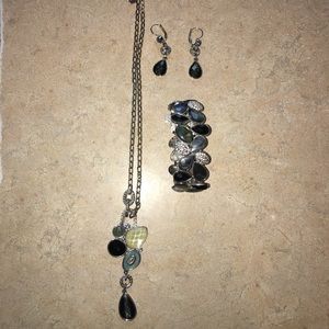Necklace earring and bracelet